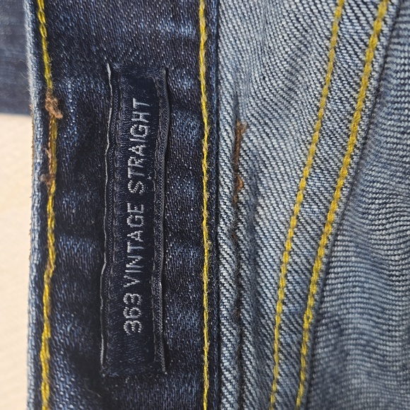 Lucky Brand 363 Vintage Straight Medium Blue Jeans - Picture 3 of 9